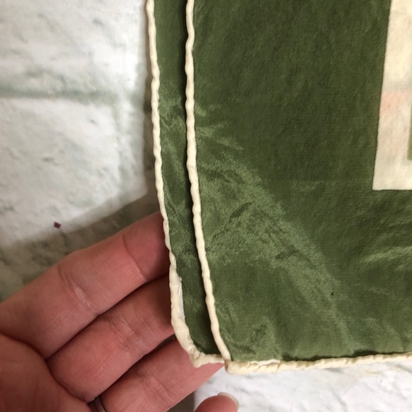 Guy Laroche Paris silk vintage Art Deco scarf - Picture 7 of 8